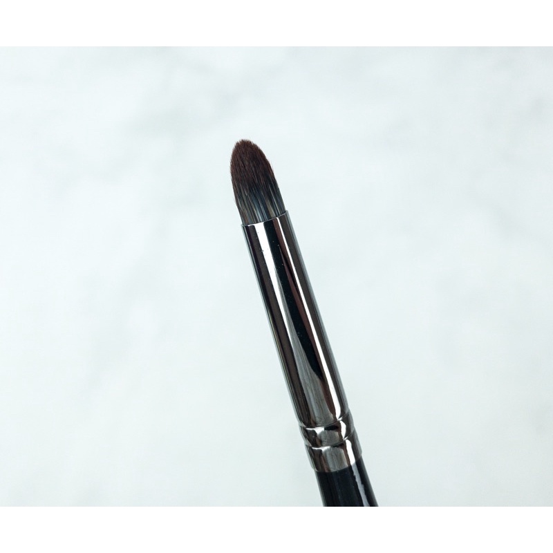 Cọ trang điểm Morphe E24 (Elite II) - BULLET CREASE