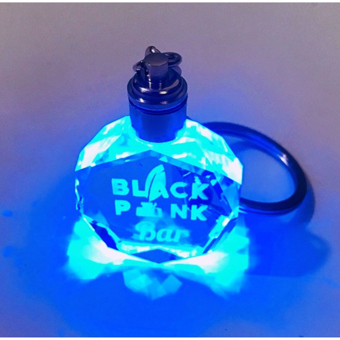 Móc khóa phát sáng balckpink dành cho fan