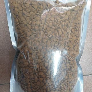 Catrang Thức ăn mèo cho mọi lứa tuổi. 1kg