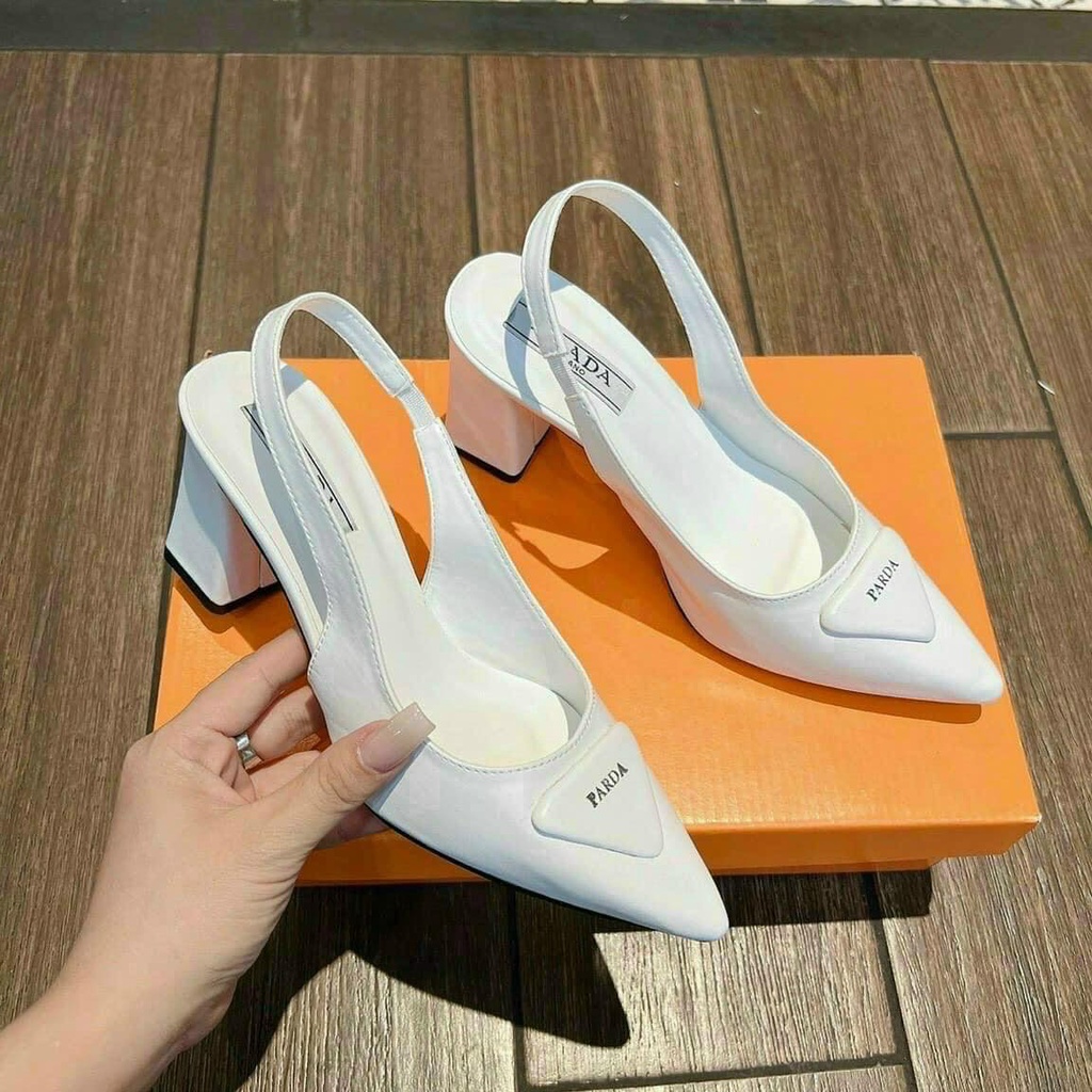 Giày cao gót PRADA mũi nhọn
