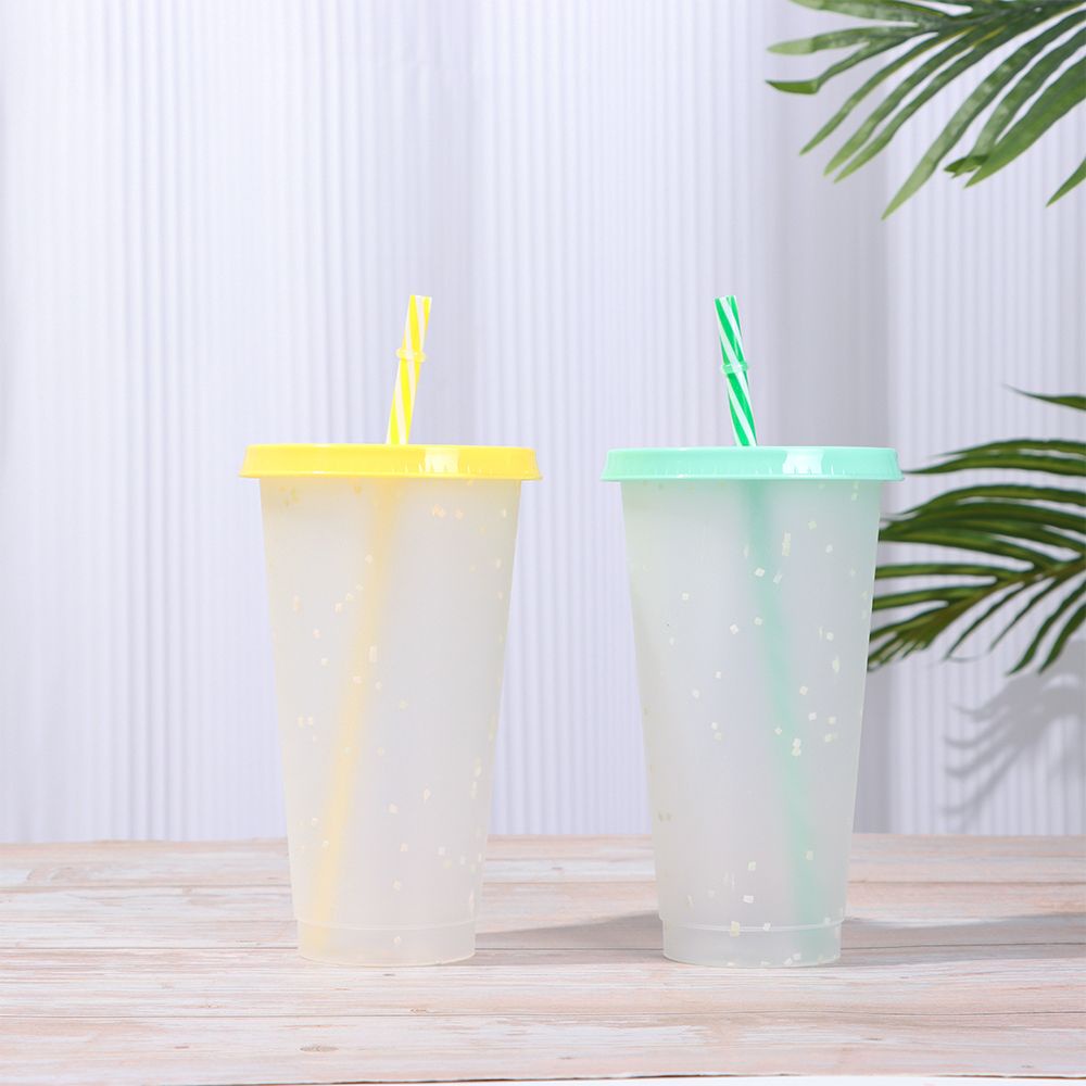 Cốc uống nước bằng nhựa Pp đổi màu theo nhiệt độ độc đáo