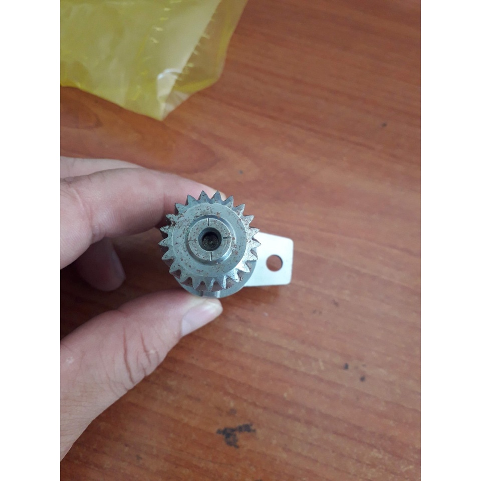 Sâu công tơ mét Kia K3000 K165 0K67B17400 Mobis