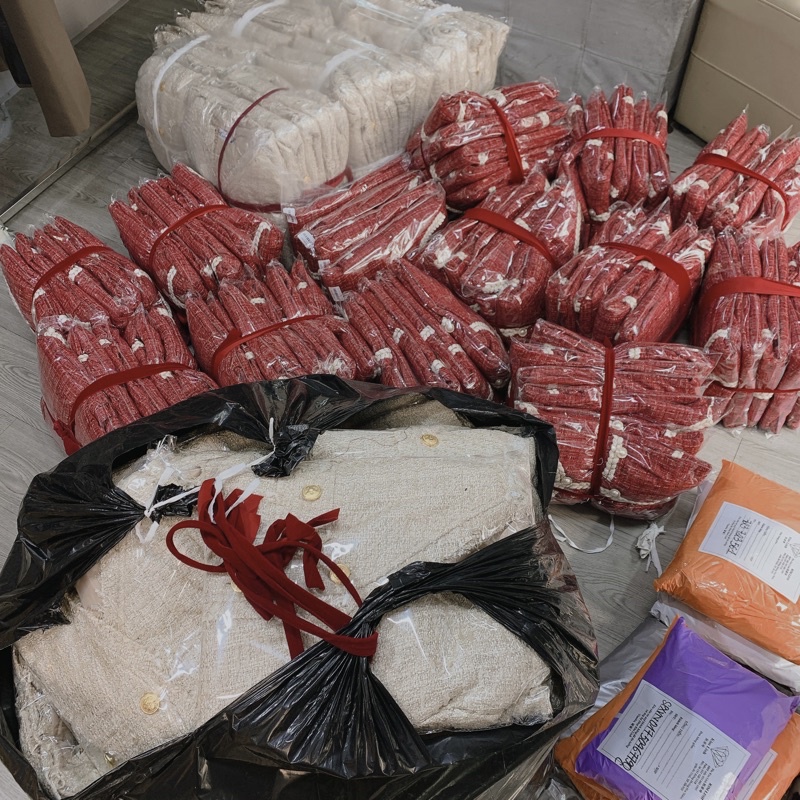 Váy Đỏ Dạ Viền Tết Khuy Ngọc - Kim Linh Shop | BigBuy360 - bigbuy360.vn