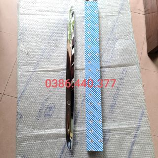 Nẹp cốp sau innova 05-12 oem
