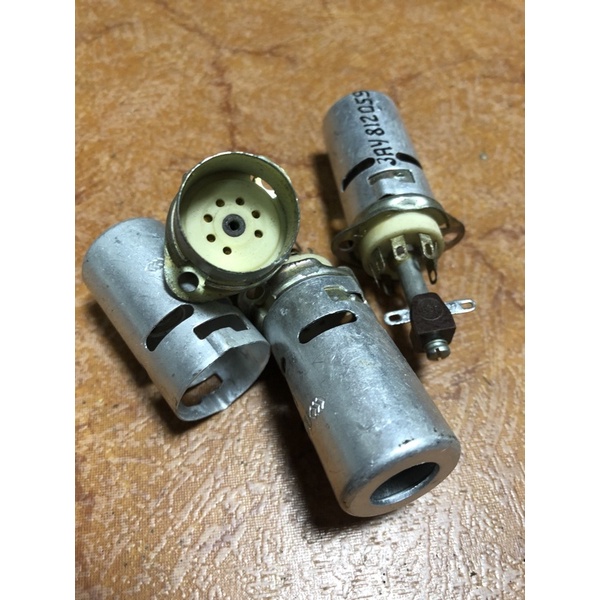 Đế đèn sứ 7 chân