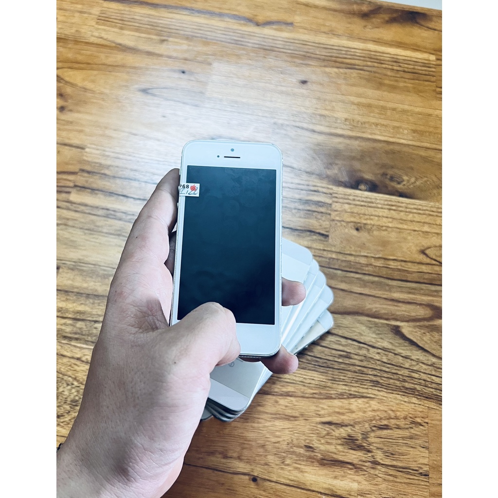 Điện thoại giá rẻ. Táo 5 (Ai Fôn 5) Máy Qte. Lắp sim 4G.Wifi khỏe.Cài full game.Lỗi 1 Đổi 1.