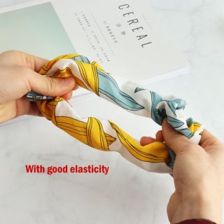 Cột tóc vải Nhà bí