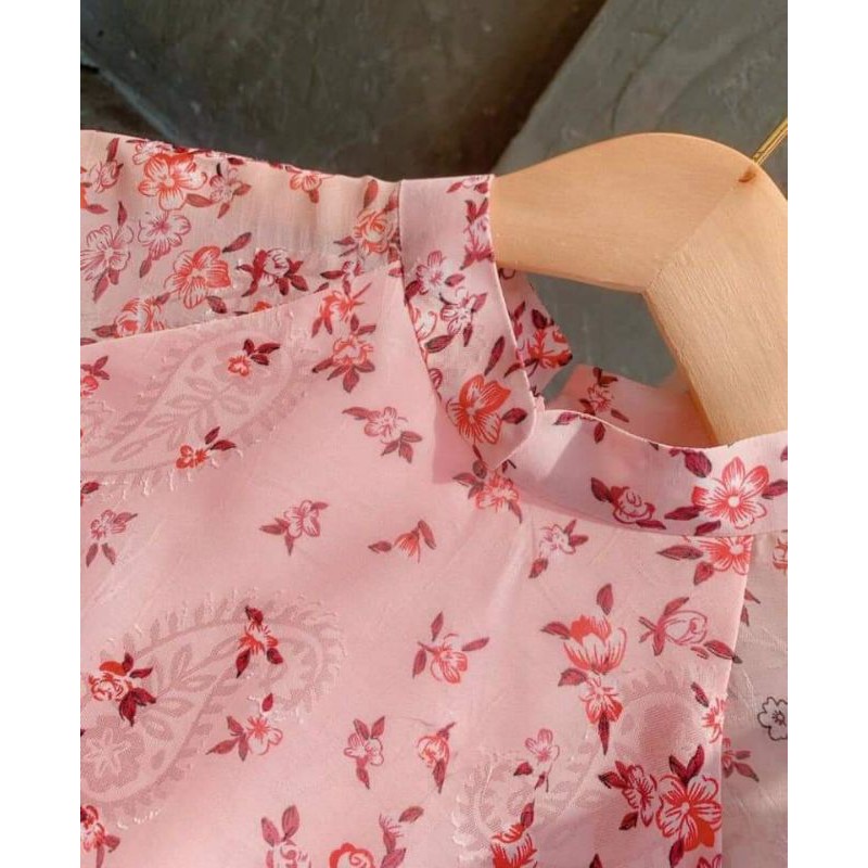 Áo dài 4 tà hoa nhí hồng xinh