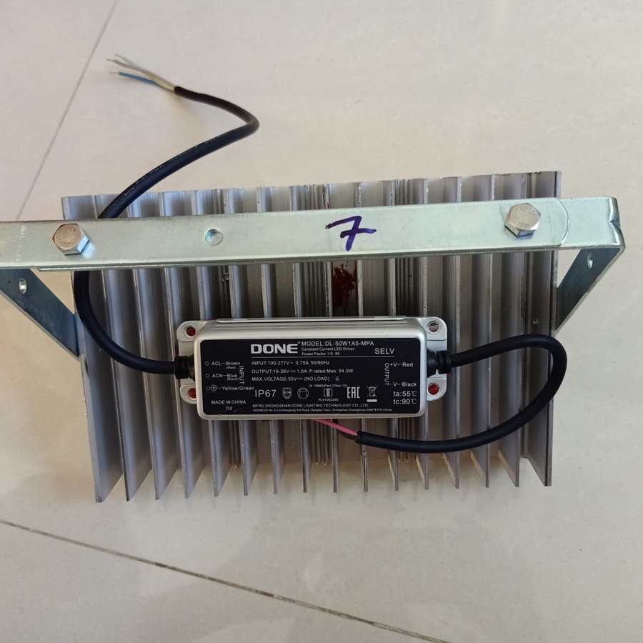 ĐÈN PHA LED CXA2530 - 60W - TRẮNG 5000K