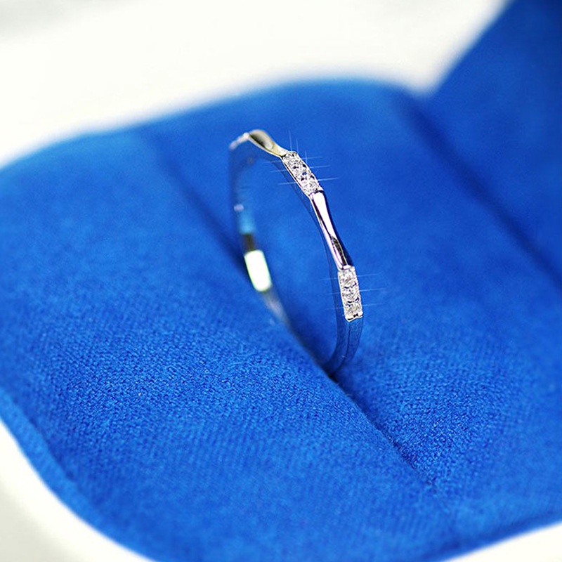 Nhẫn mạ vàng 18K