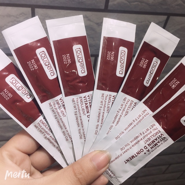 Dưỡng sau xăm fougera AD