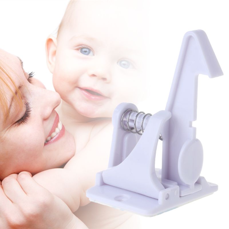 Khóa Cửa Lò Xo An Toàn Chống Kẹt Tay Cho Bé