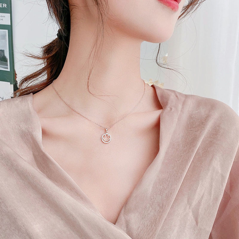 Vòng cổ Thép Titan 18K Mặt Cười Dễ Thương Dành Cho Nữ