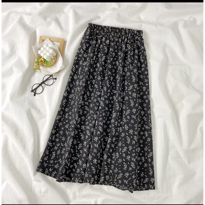 Chân váy hoa nhí vintage, váy hoa nhí dáng dài đen trắng siêu xinh cho nàng