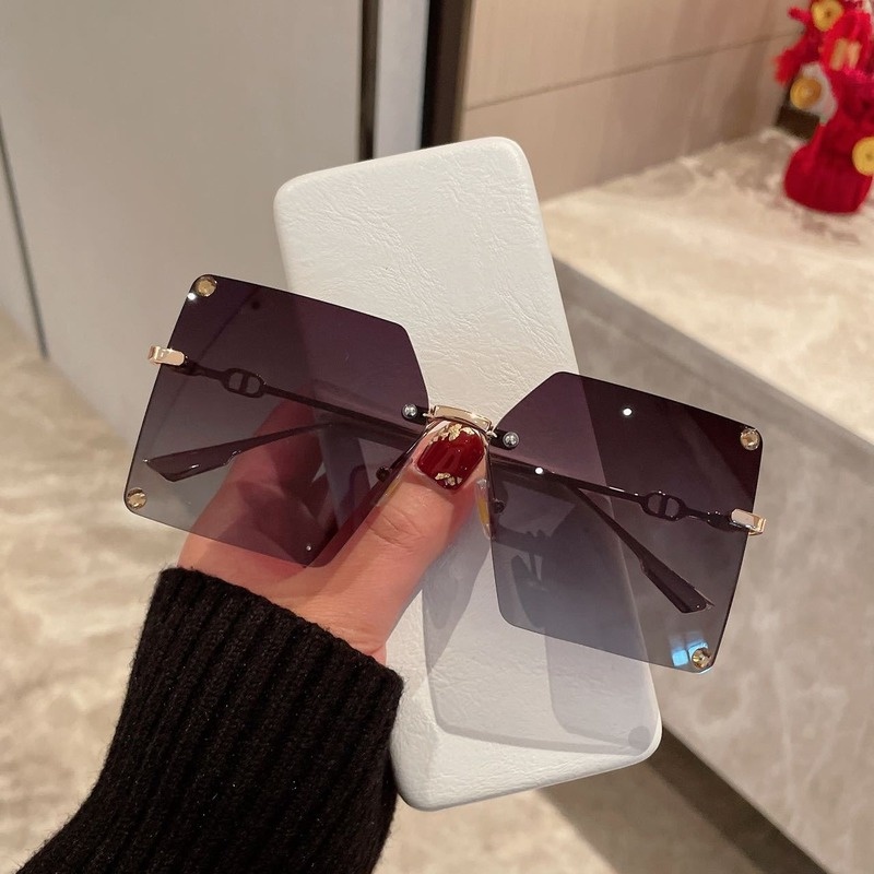 Kính Mát Gọng Vuông Oversize Đính Đinh Tán Màu Gradient Thời Trang Phương Tây Cho Nữ