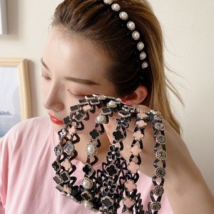 Cài tóc đính ngọc trai gồm nhiều kiểu dáng dễ thương tùy chọn dành cho nữ