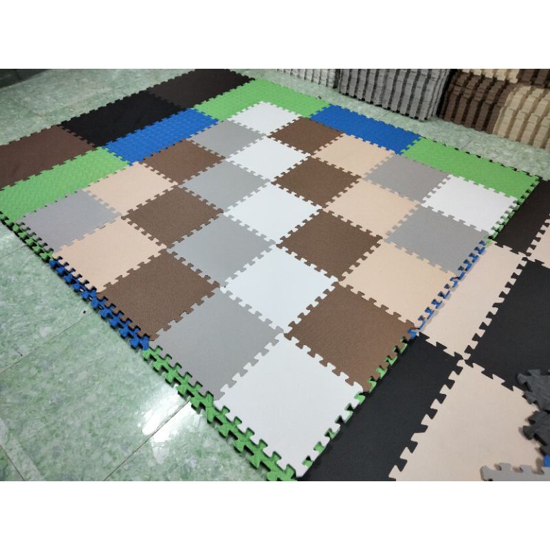 Thanh lí thảm trắng 30*30