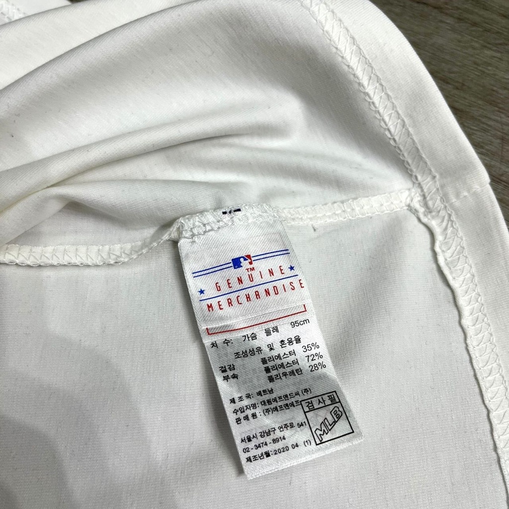 [Best Quality] Áo Thun MLB NY, Áo Thun Cộc Tay In Nổi Chữ MLB Đầy Đủ Túi Và Thẻ Bài Dành Cho Nam và Nữ