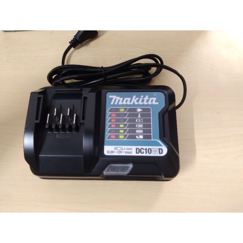 Sạc 12V max DC10WD