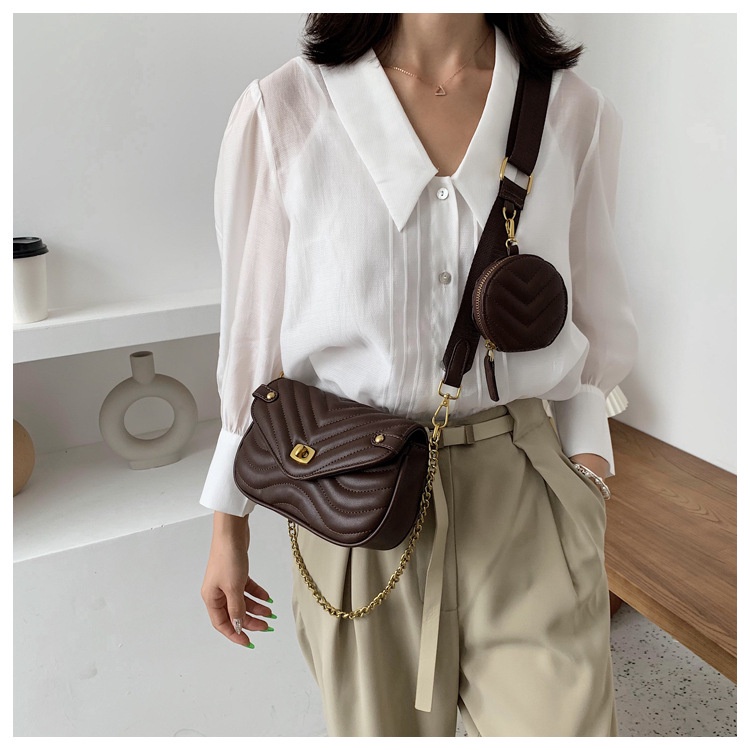 Túi đeo chéo IELGY với dây đeo kiểu mắc xích thời trang cho nữ