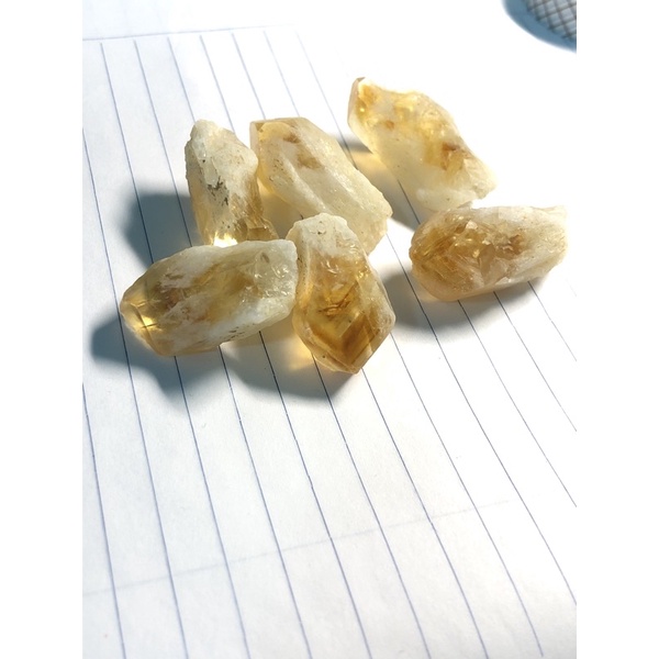 Mầm Citrine thô màu đẹp làm handmade, thanh tẩy