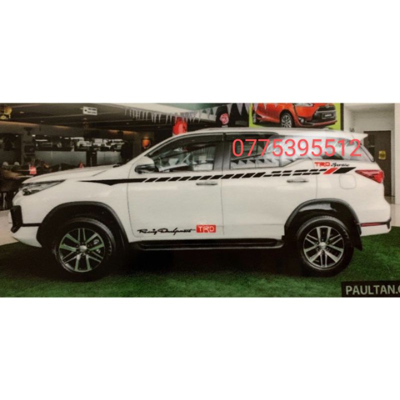 Tem dán sườn xe fortuner và innova