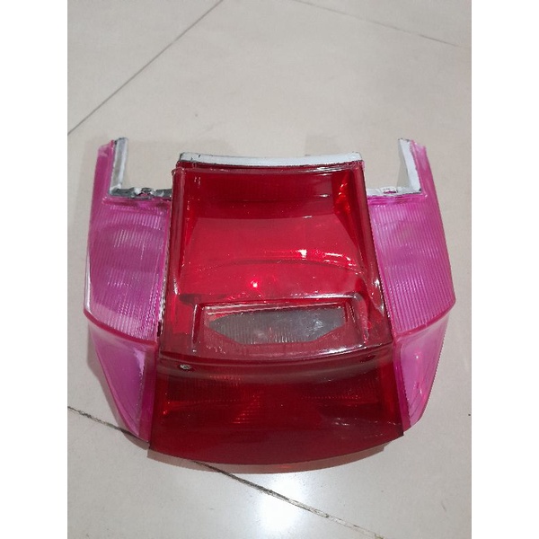 Bộ đèn lái đuôi sau xe Max 4  có luôn đế .