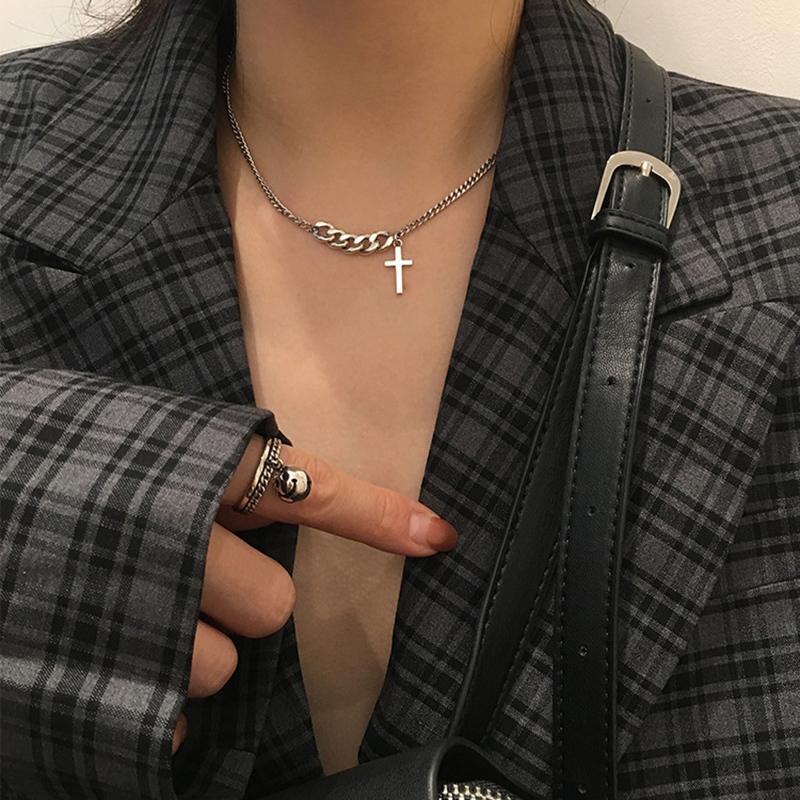 Vòng cổ choker mặt hình thánh giá phong cách cổ điển sang trọng nhẹ nhàng linh hoạt