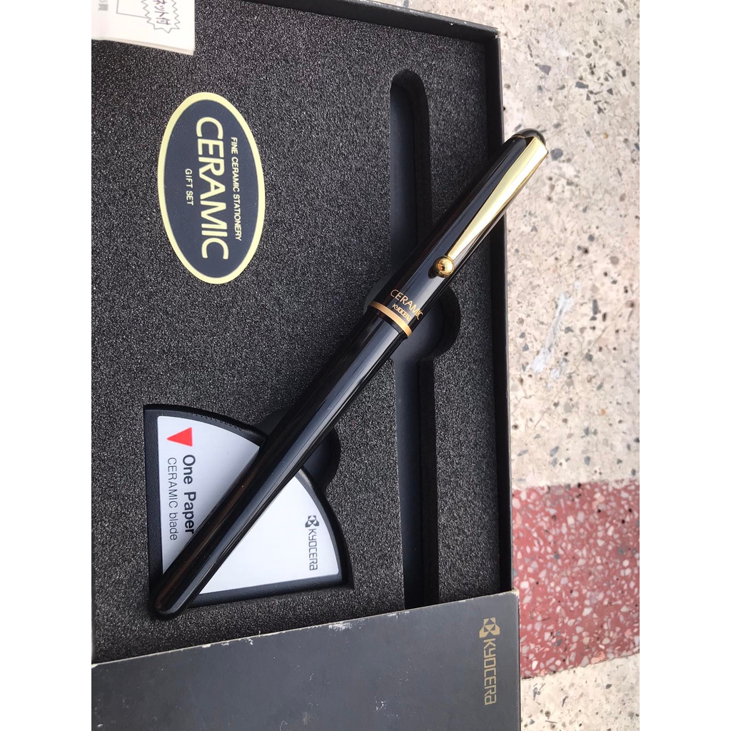 Bút bi Ceramic chính hãng của japan  mới 100% full  box xịn xò