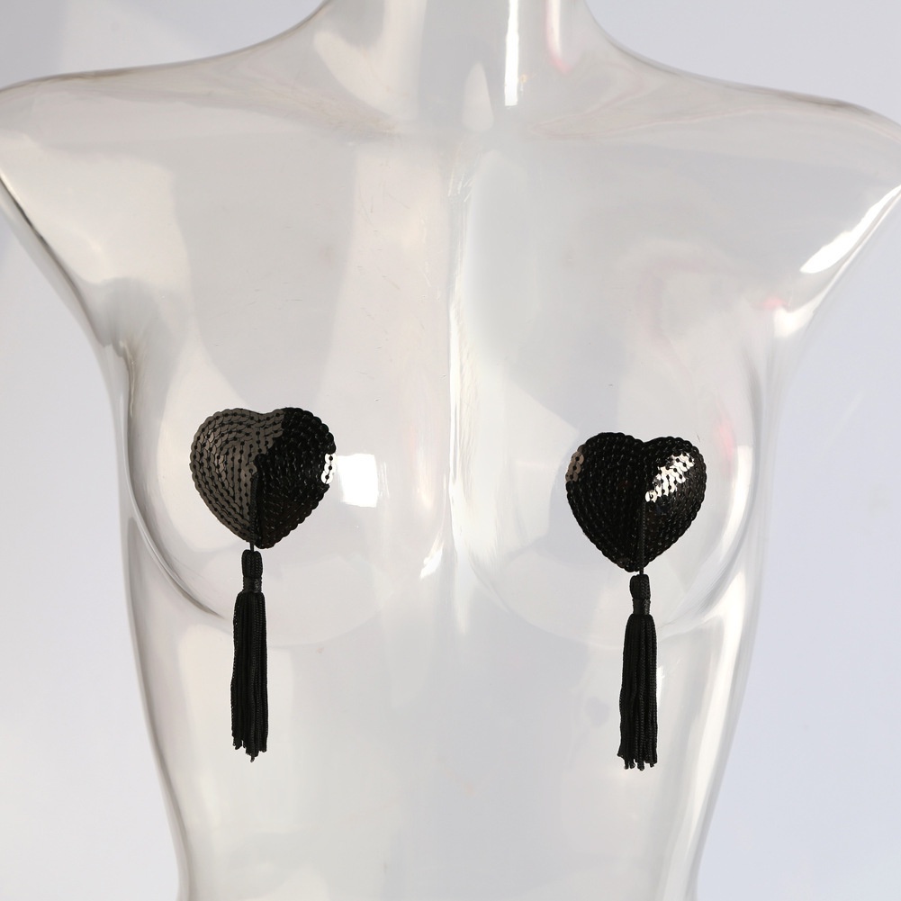 Miếng Dán Ngực Hình Trái Tim Phối Tua Rua Gợi Cảm