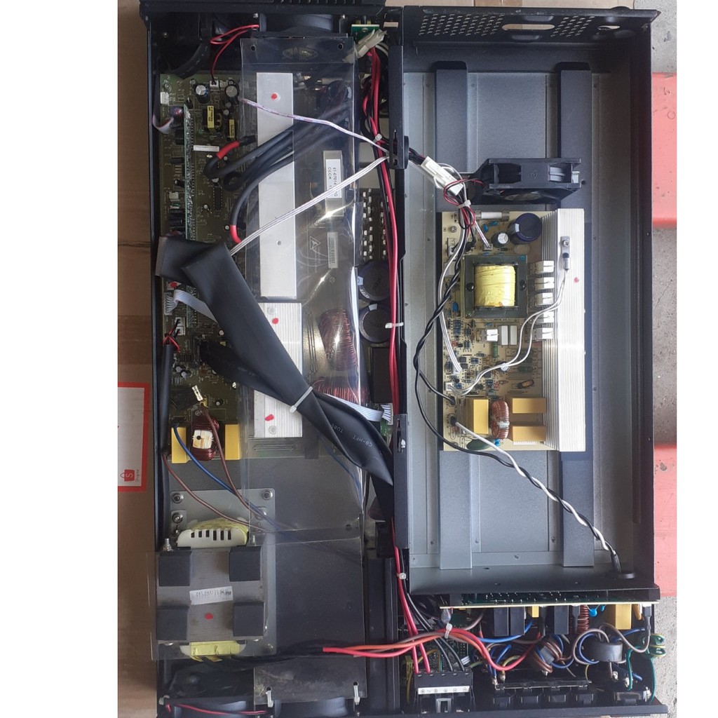 VSD 2200ER - Bộ lưu điện  RIELLO 2200VA / 1760W