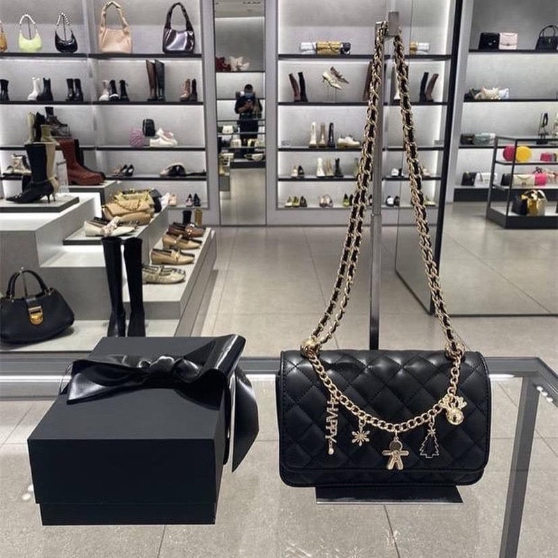 Túi CNK kèm charm happy fullbox nơ xịn