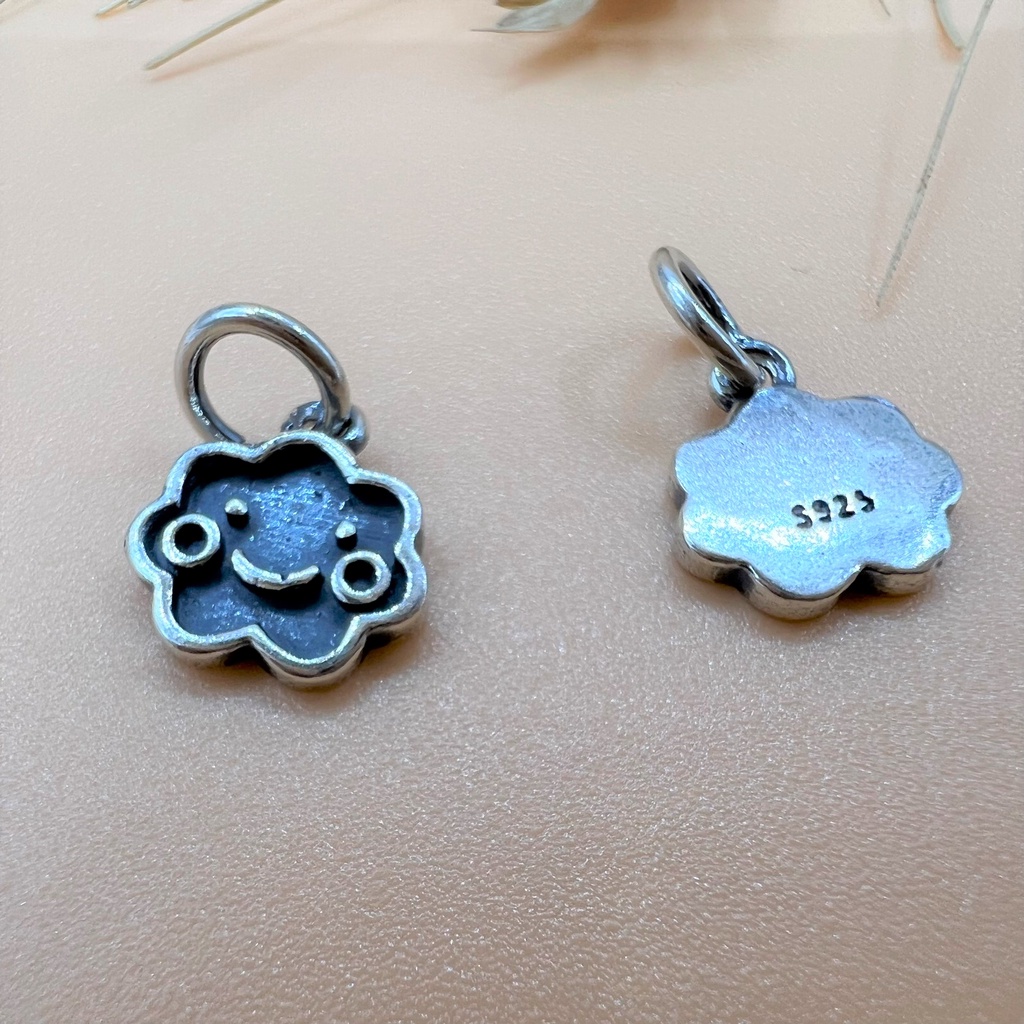 Charm bạc thái móc treo bông hoa cười - Charm bạc 925 - Mã CA770