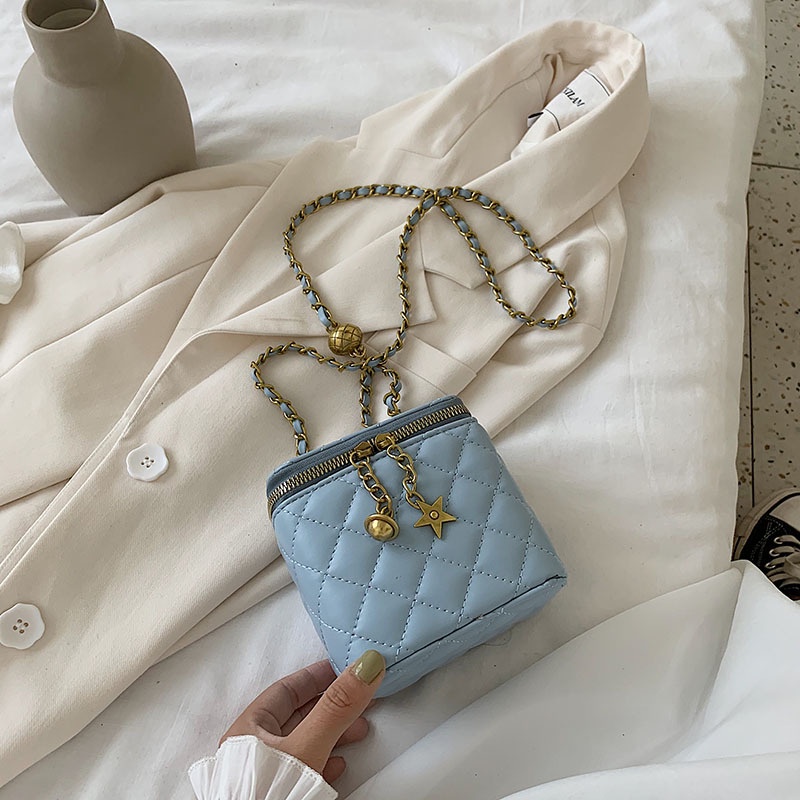 Túi Đeo Chéo Dáng Vuông Nhỏ Phối Dây Đeo Sợi Xích Thời Trang Dễ Phối Đồ