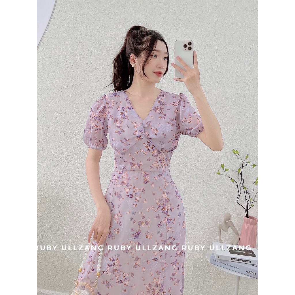 Váy hoa cổ chéo xẻ đùi sang chảnh