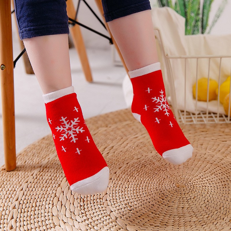 Tất cotton hoạ tiết giáng sinh xinh xắn dành cho bé