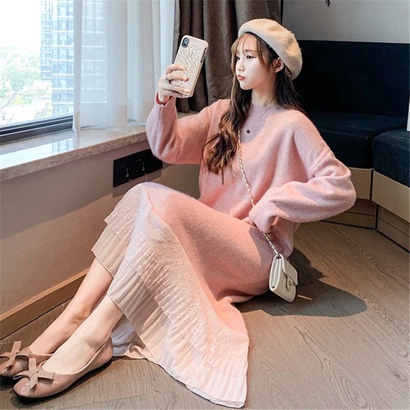 Đầm len dáng dài xoè chân rộng phối voan nhung