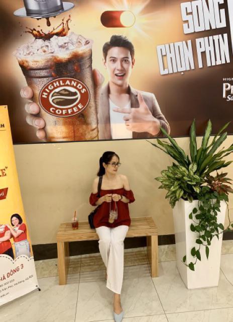 [ẢNH THẬT] SÉT ÁO TRỄ VAI ĐỎ KÈM QUẦN ỐNG SỚ TRẮNG CỰC ĐẸP - Sp tốt được đánh giá 5 sao | BigBuy360 - bigbuy360.vn