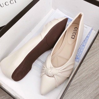 Giày bệt mũi nhọn da mờ