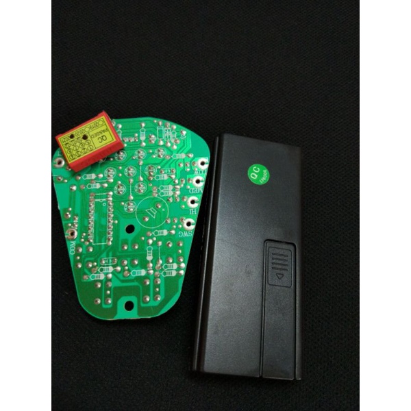 Combo Quạt Asia 16006 Treo Tường