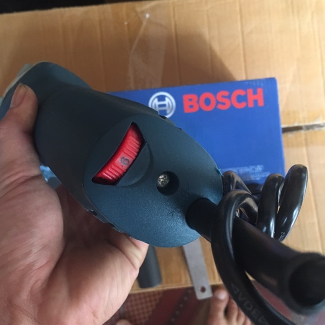 máy mài bosch GWS6-100 có công tắc giảm tốc