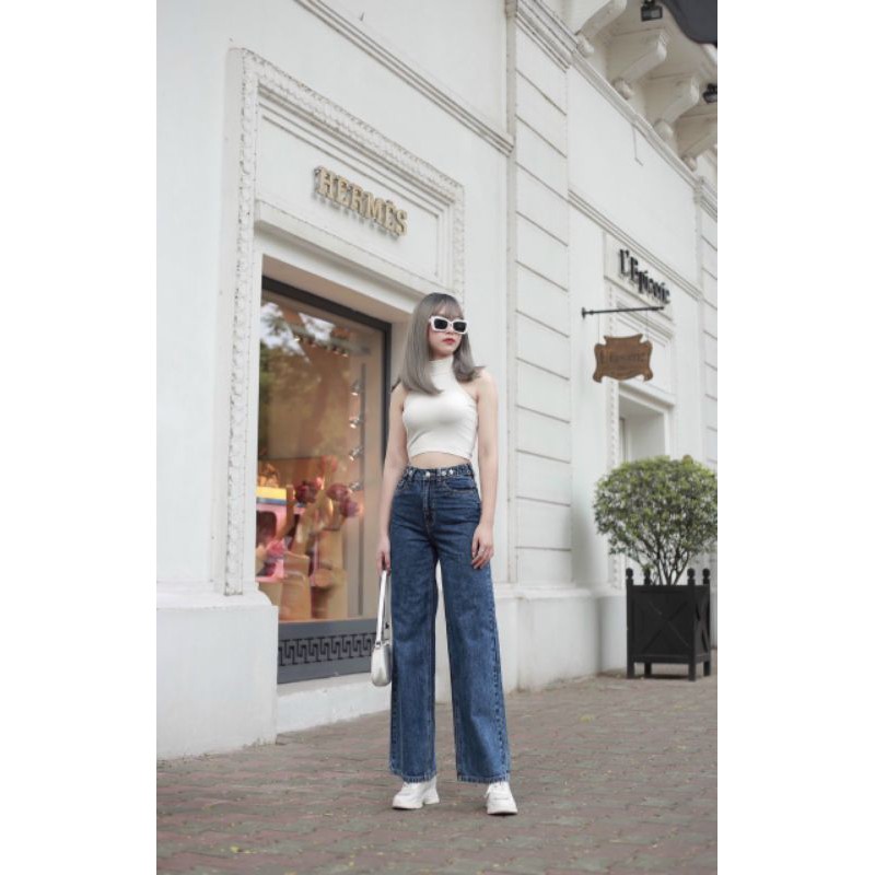 Quần jean xanh đá dáng xuông hot trend