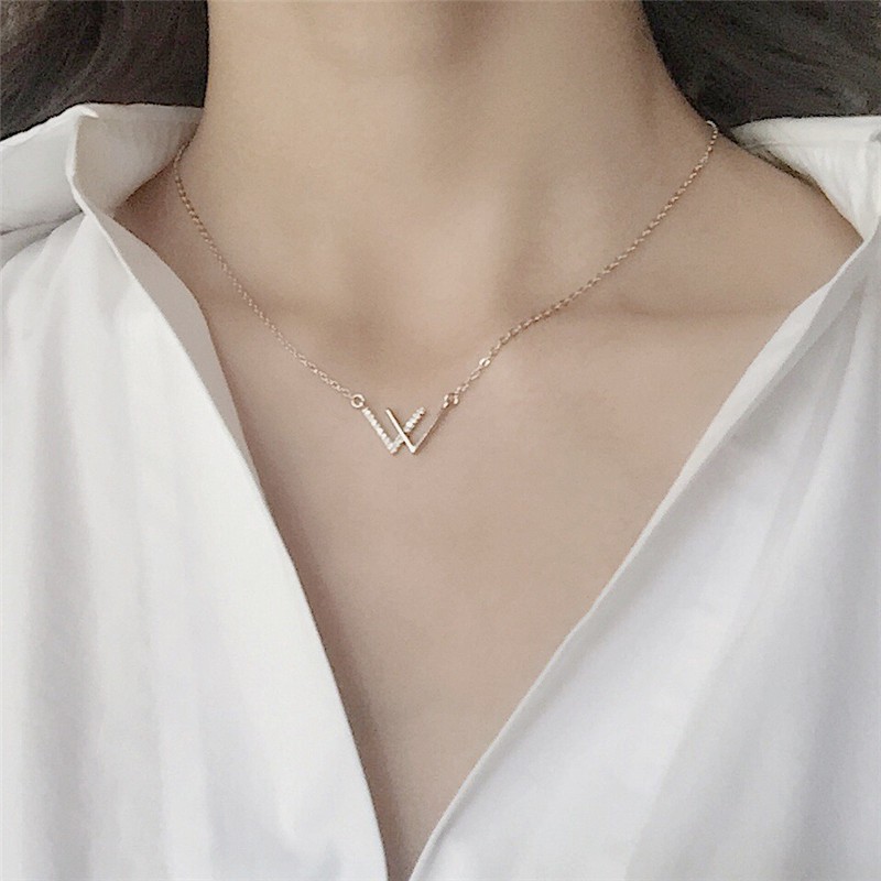 vòng cổ Mặt Chữ V Đính Đá Zircon B75