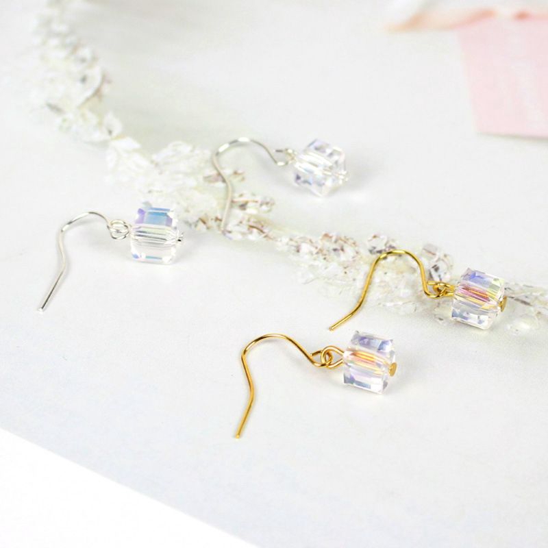 Khuyên Tai Đính Đá Pha Lê Vuông Sang Trọng Xinh Xắn