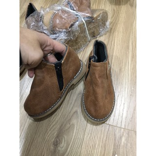 Giày bốt cho bé trai