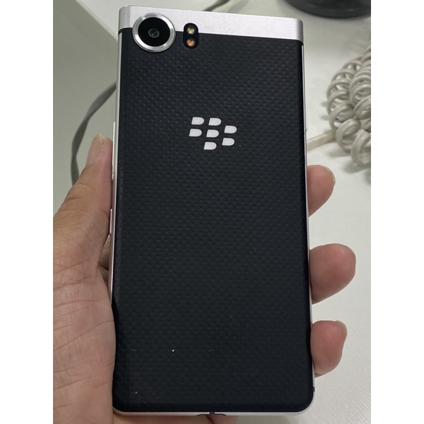 Điện thoại Blackberry KeyOne màu bạc 1 Sim