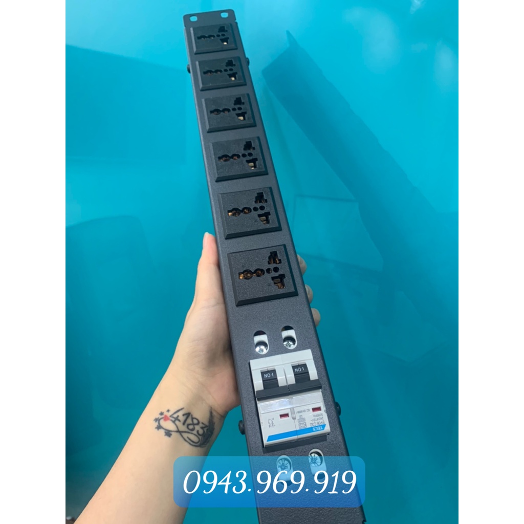 Thanh nguồn PDU Đa năng 6 ổ cắm 32A dùng cho tủ mạng, tủ thoại, thiết bị điện