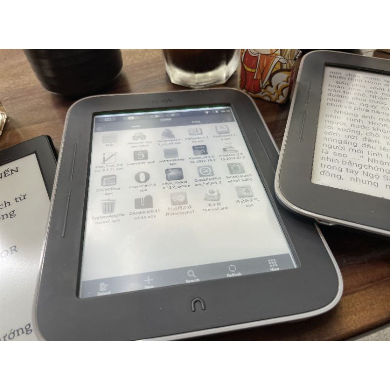 Máy đọc sách Amazon Kindle Basic 5th và máy đọc sách Nook Glowlight android | BigBuy360 - bigbuy360.vn