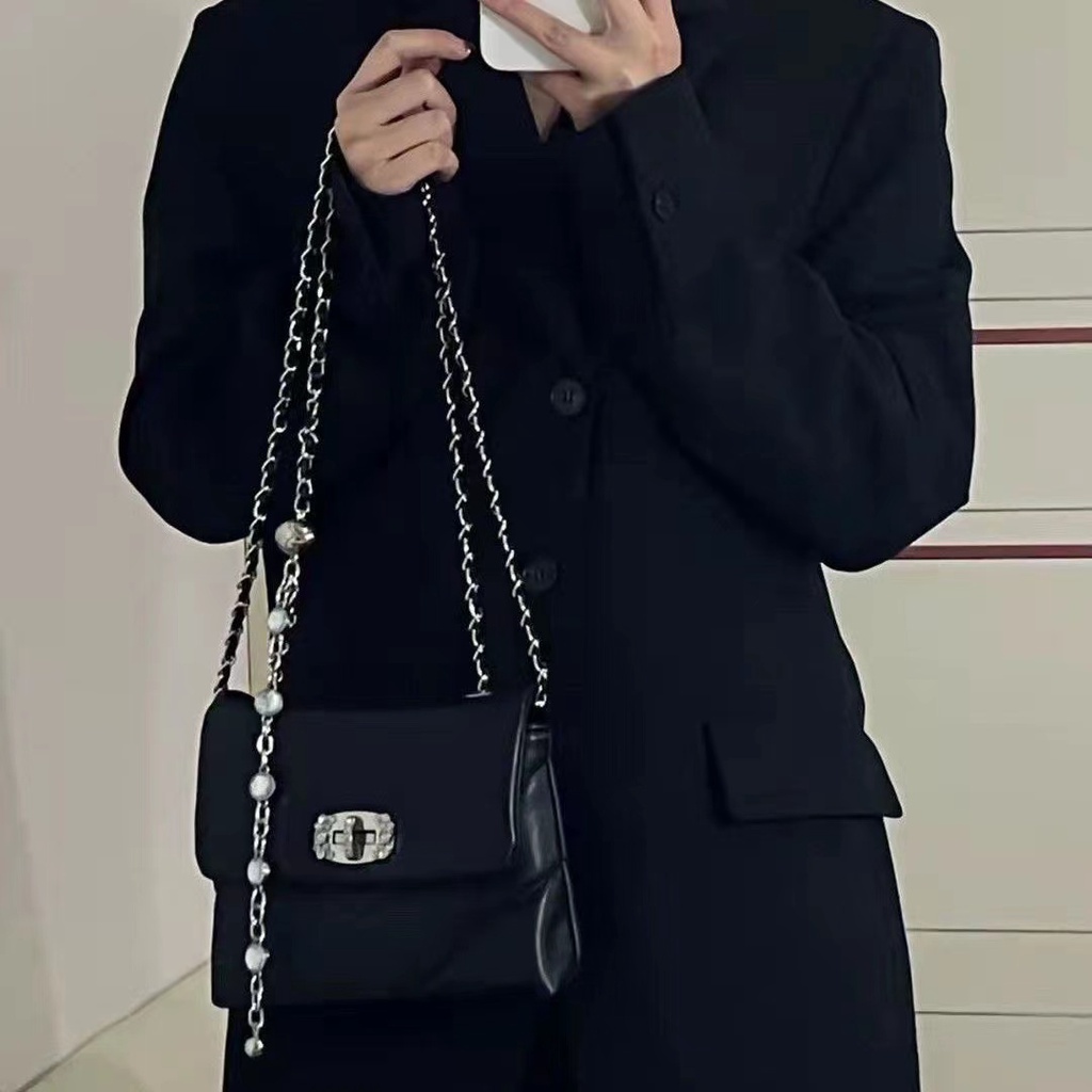 Túi Đeo Chéo Vai Hình Thoi Phối Dây Xích Thời Trang Mùa Hè 2022 Dành Cho Nữ