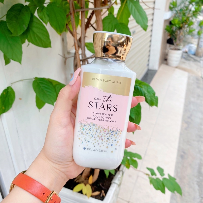 Dưỡng thể Bath and Body Works - In The Stars (236mL)